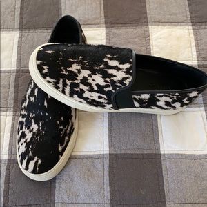 Vince slip on sneakers!